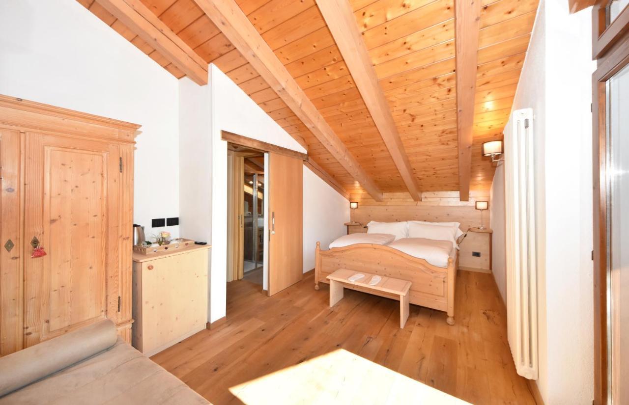 Lo Chalet Delle Ville Varena Exterior photo